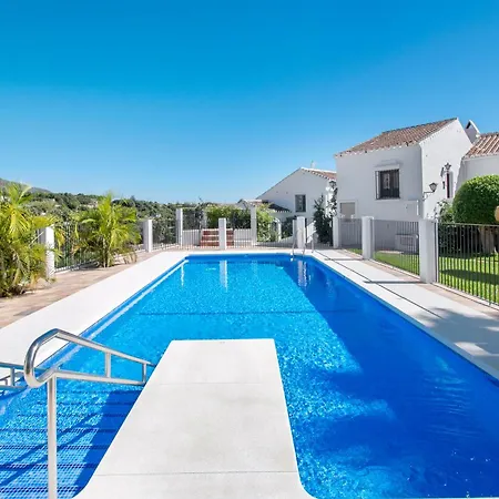 Oasis De Capistrano, Calle Palmas 24 B *