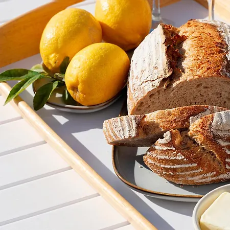 Oasis De Capistrano, Calle Palmas 24 B