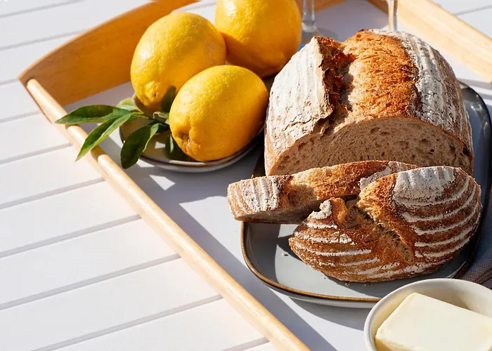 Oasis De Capistrano, Calle Palmas 24 B